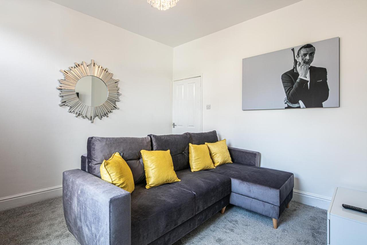 Rotherham'S Bond House Villa Exterior photo